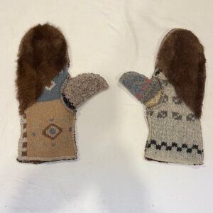 Cozy Myco Anna recycled wool and fur Mittens